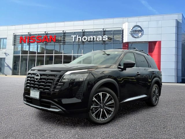2026 Nissan Pathfinder Platinum Image 1 of 31