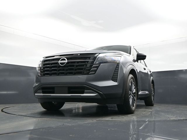 2026 Nissan Pathfinder Platinum Image 1 of 30