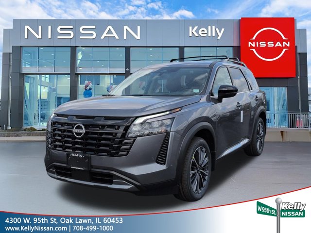 2026 Nissan Pathfinder Platinum Image 1 of 15