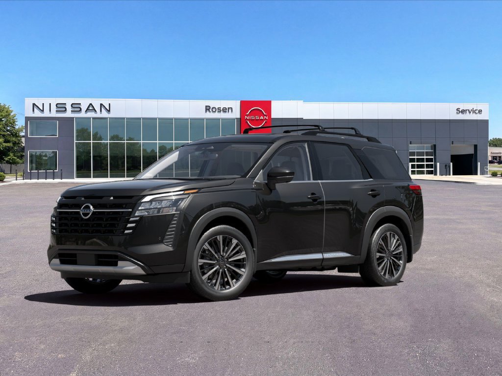 2026 Nissan Pathfinder Platinum Image 3 of 26