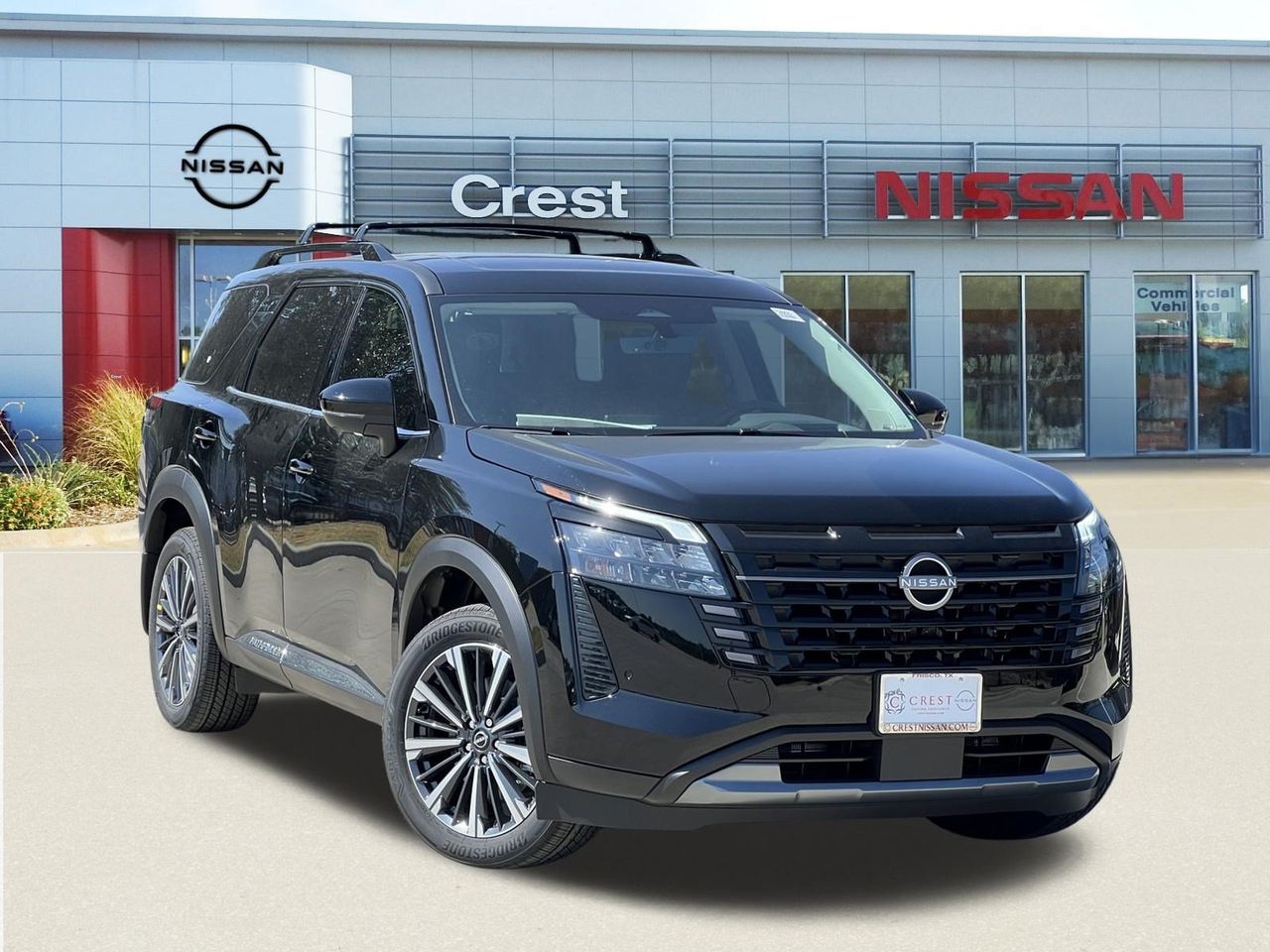 2026 Nissan Pathfinder Platinum Image 1 of 18
