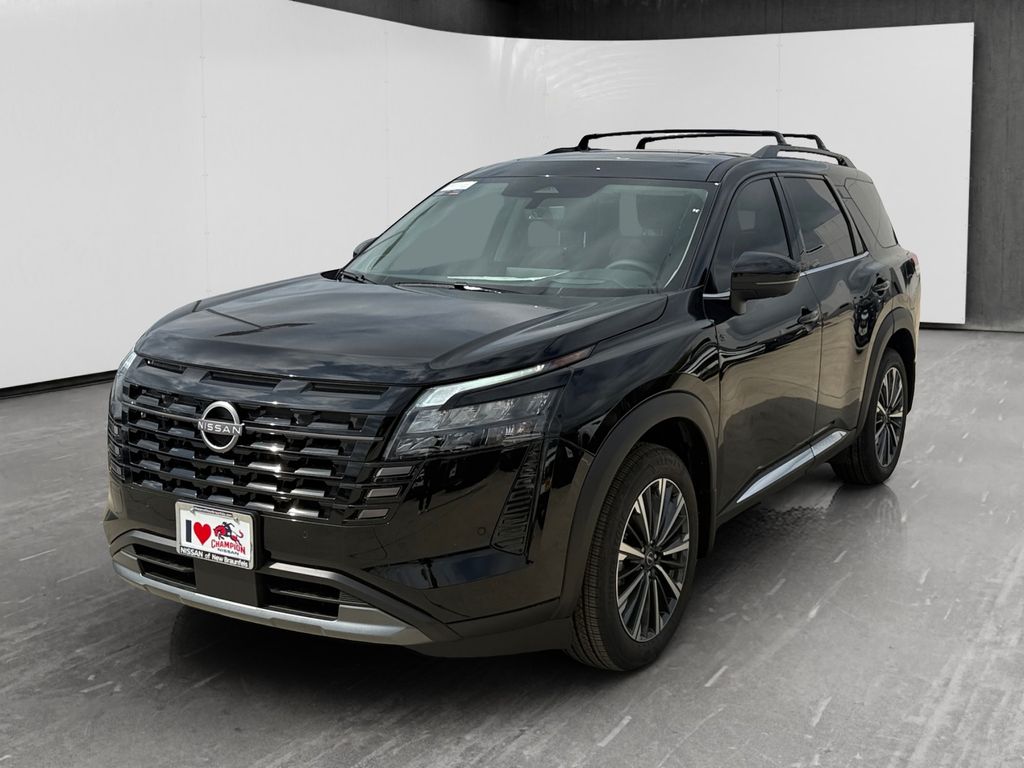 2026 Nissan Pathfinder Platinum Image 1 of 25