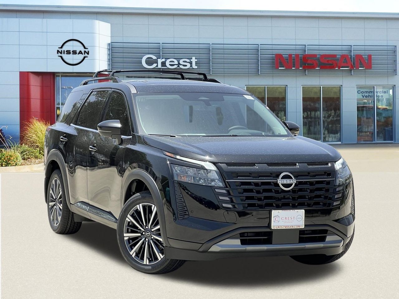 2026 Nissan Pathfinder Platinum Image 1 of 16