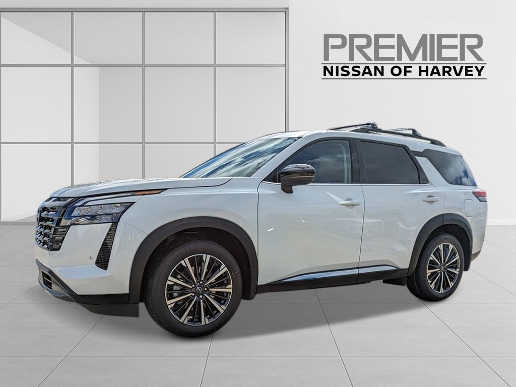 2026 Nissan Pathfinder Platinum Image 1 of 23