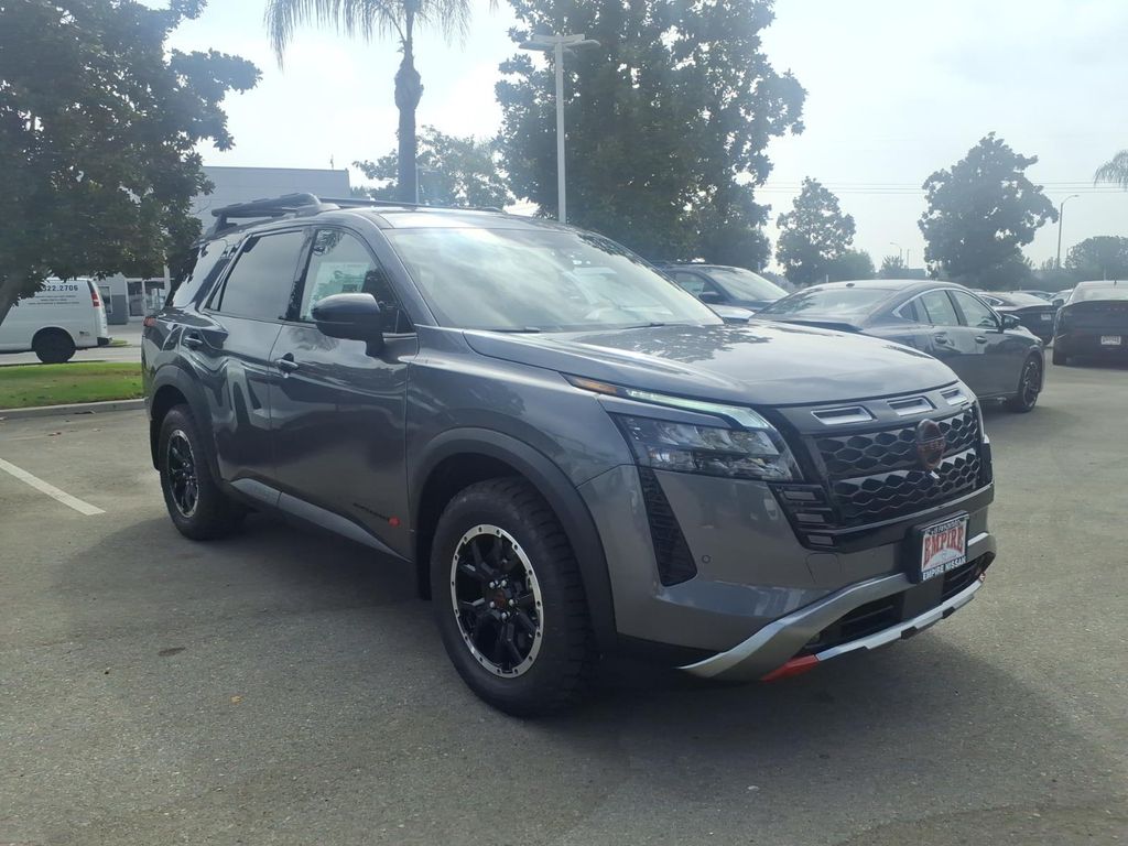 2026 Nissan Pathfinder Rock Creek Image 3 of 20