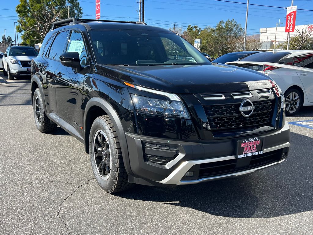 2026 Nissan Pathfinder Rock Creek Image 3 of 25