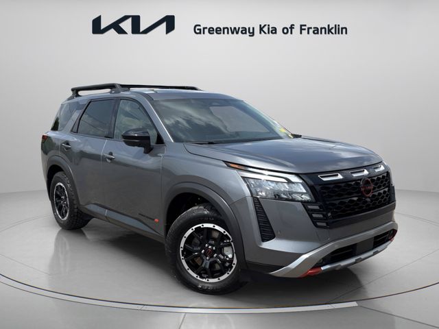 2026 Nissan Pathfinder Rock Creek Image 3 of 36