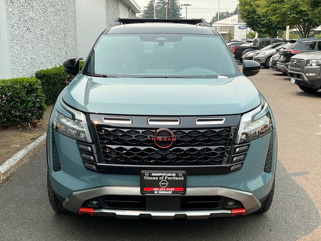 2026 Nissan Pathfinder Rock Creek Image 2 of 30