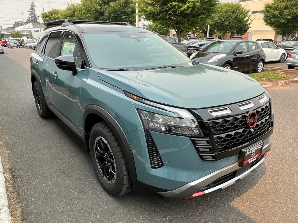 2026 Nissan Pathfinder Rock Creek Image 3 of 30