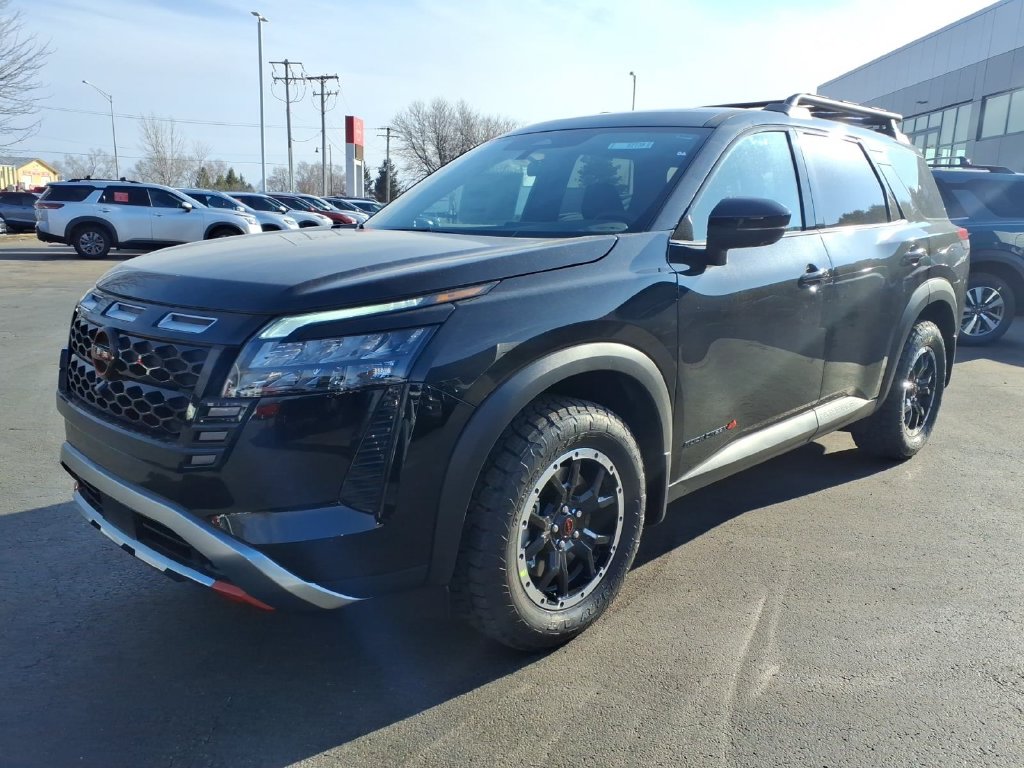 2026 Nissan Pathfinder Rock Creek Image 1 of 32