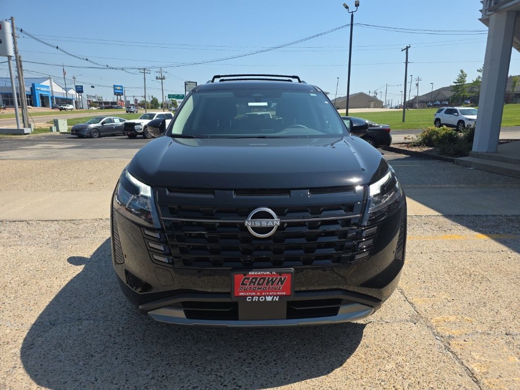 2026 Nissan Pathfinder SL Image 2 of 27