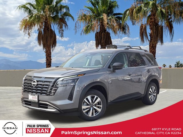 2026 Nissan Pathfinder SL Image 1 of 19