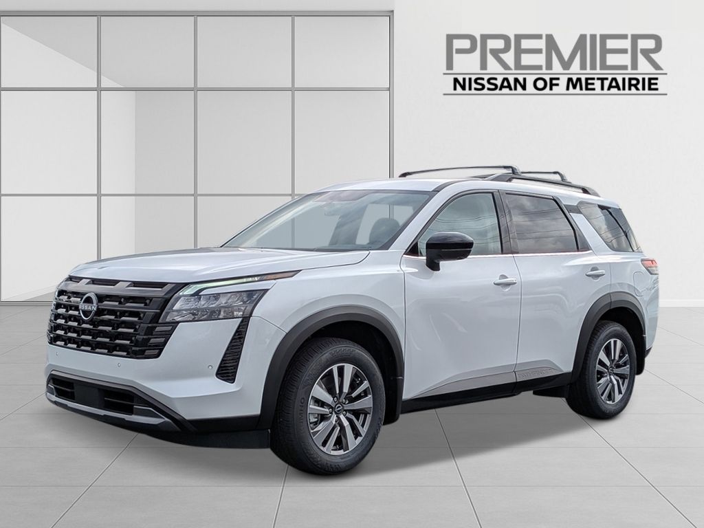 2026 Nissan Pathfinder SL Image 1 of 21