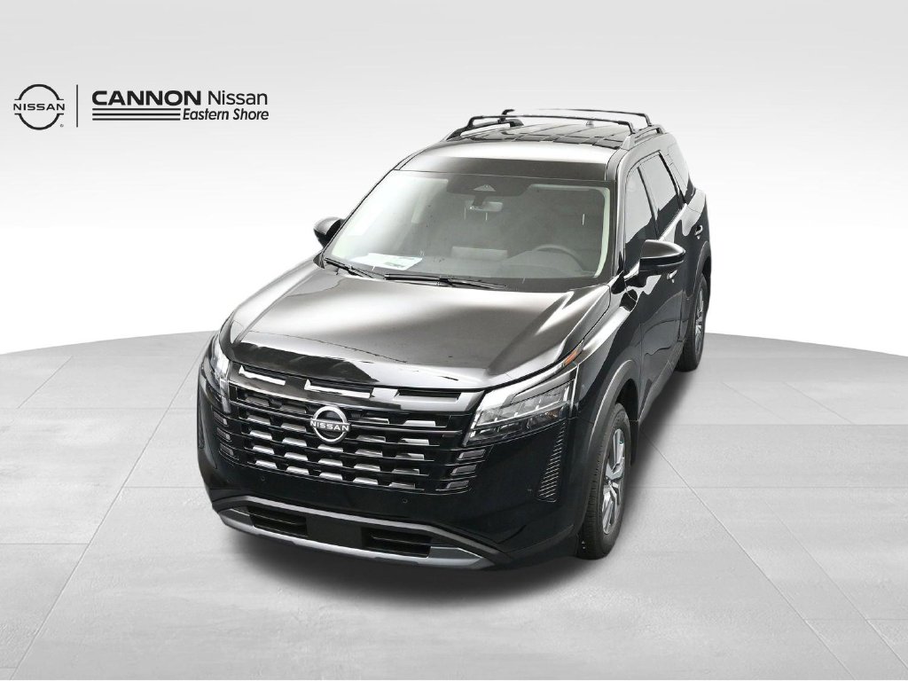 2026 Nissan Pathfinder SL Image 1 of 40