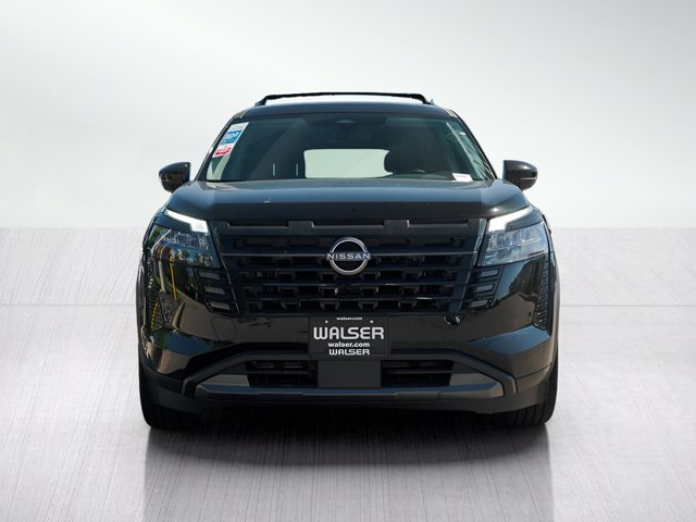 2026 Nissan Pathfinder SL Image 1 of 26