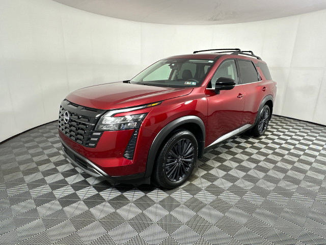 2026 Nissan Pathfinder SL Image 1 of 44