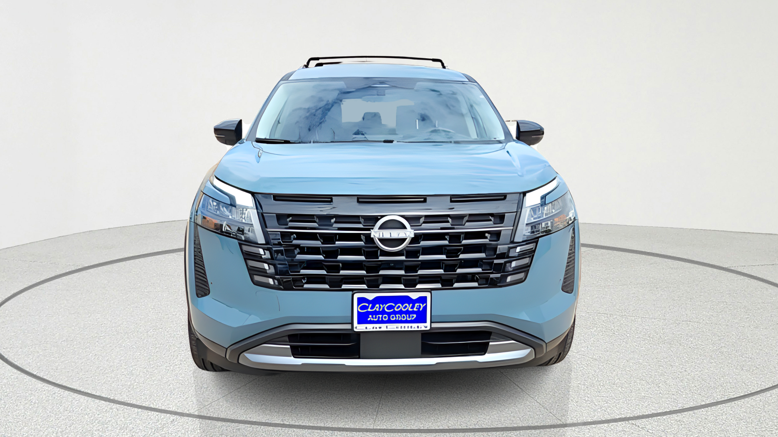 2026 Nissan Pathfinder SL Image 2 of 59