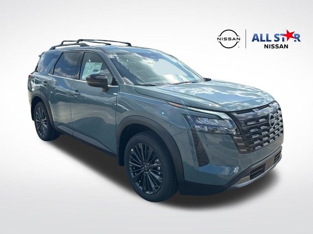 2026 Nissan Pathfinder SL Image 3 of 28