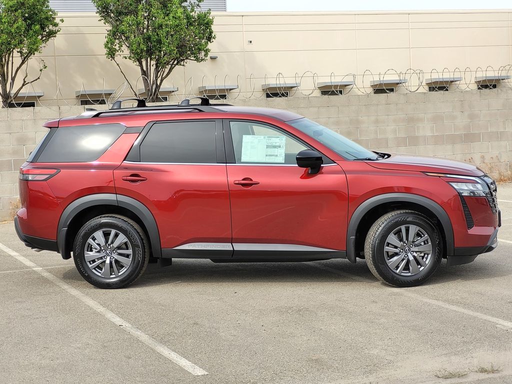 2026 Nissan Pathfinder SV Image 3 of 16