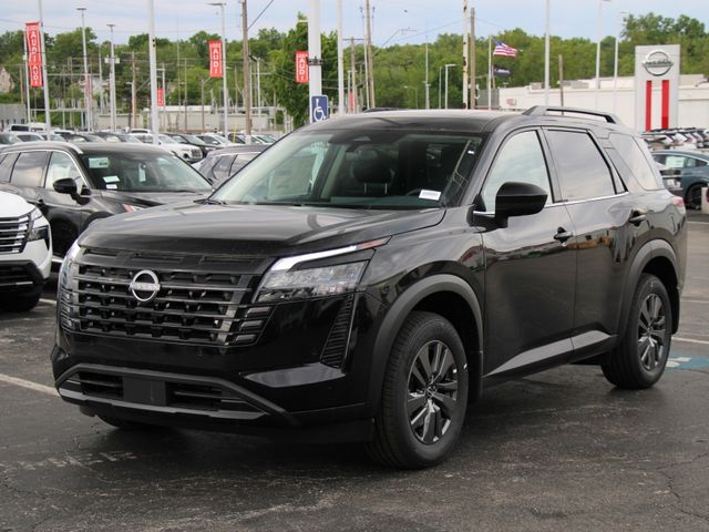 2026 Nissan Pathfinder SV Image 1 of 36