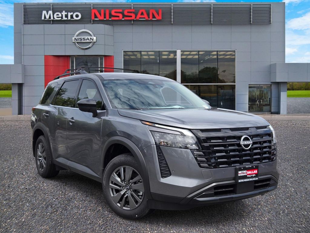 2026 Nissan Pathfinder SV Image 1 of 28