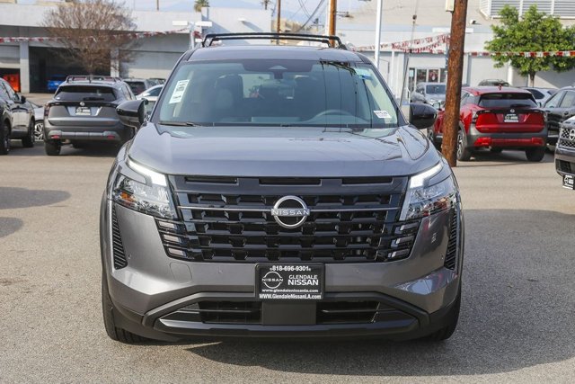 2026 Nissan Pathfinder SV Image 3 of 27
