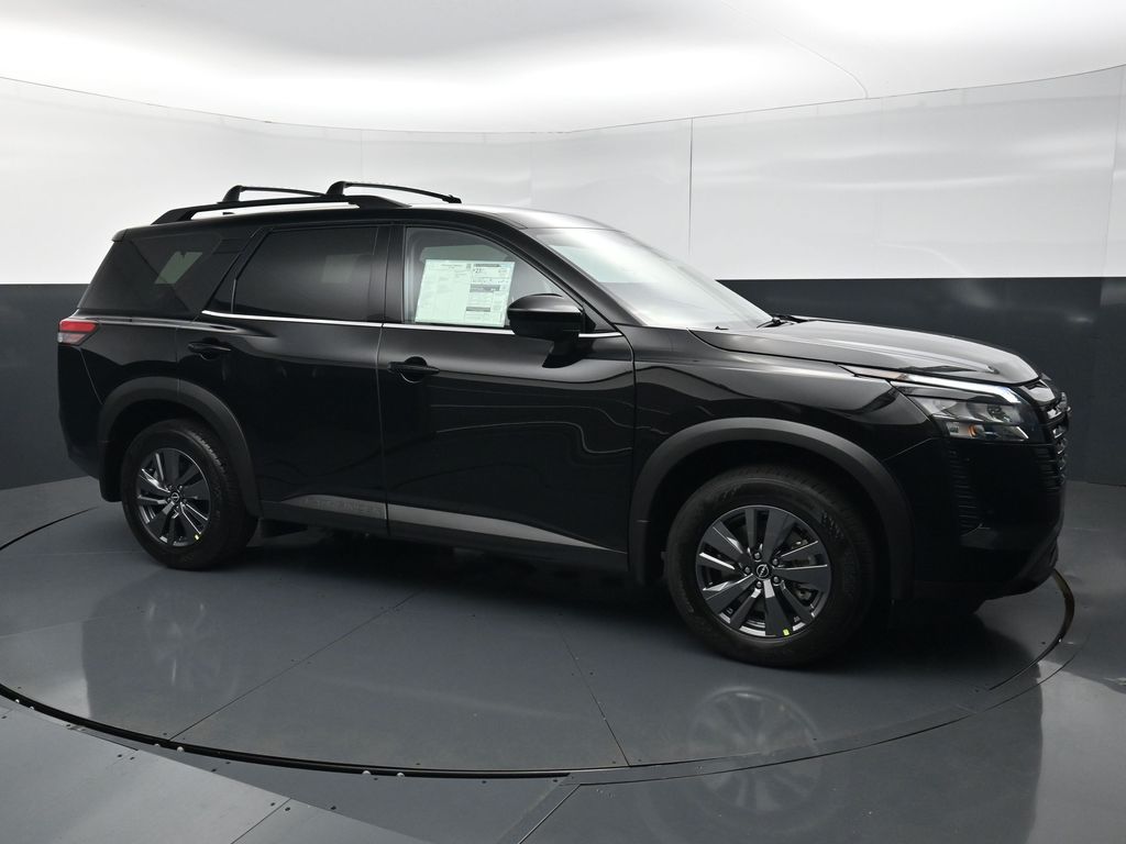 2026 Nissan Pathfinder SV Image 1 of 41