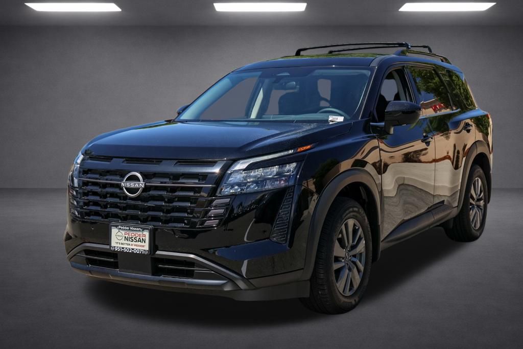 2026 Nissan Pathfinder SV Image 1 of 30