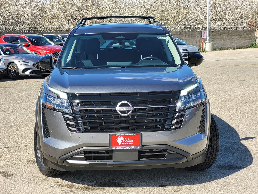 2026 Nissan Pathfinder SV Image 2 of 16