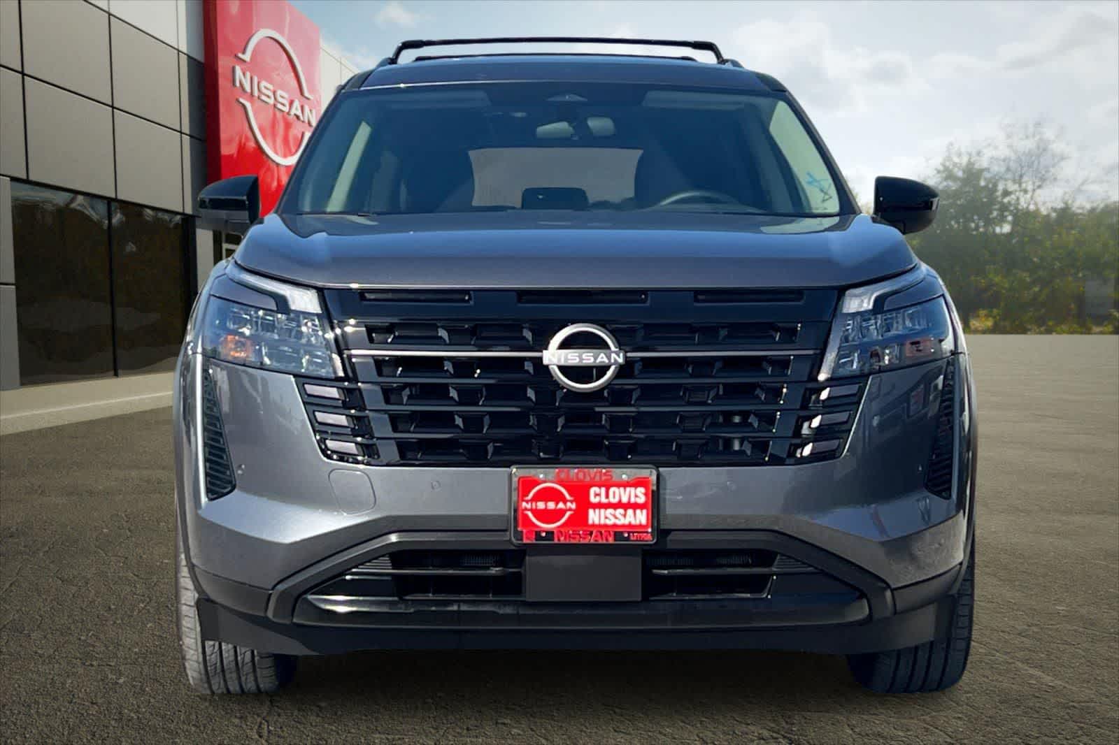 2026 Nissan Pathfinder SV Image 1 of 46