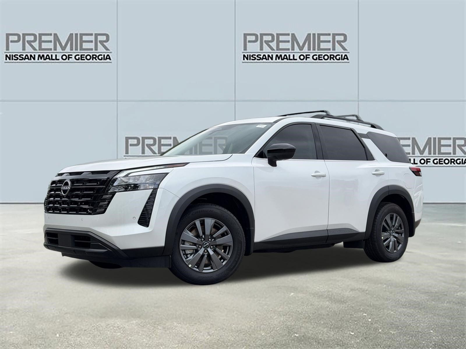 2026 Nissan Pathfinder SV Image 1 of 32