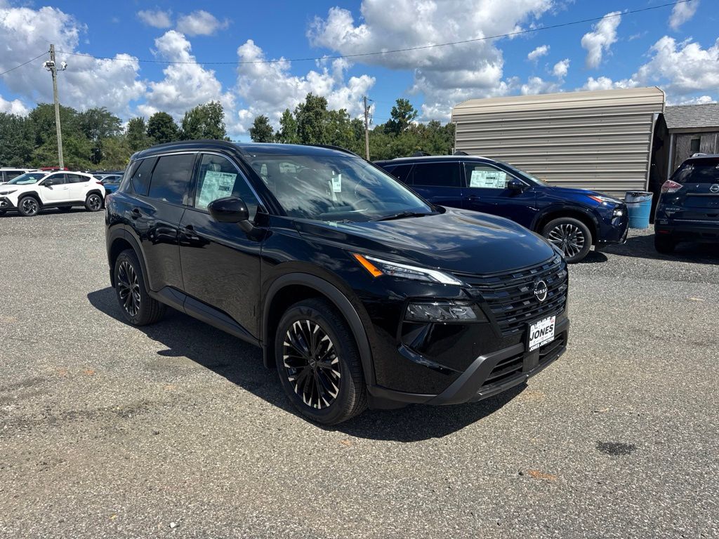2026 Nissan Rogue Dark Armor Image 3 of 18