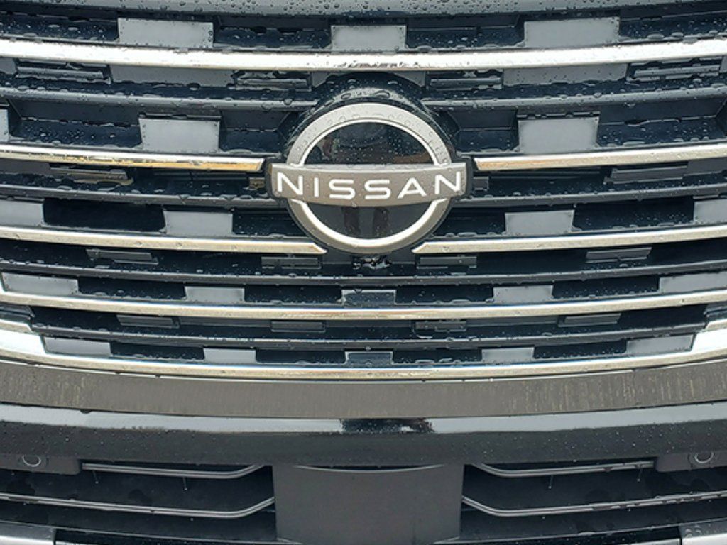 2026 Nissan Rogue Platinum Image 19 of 21