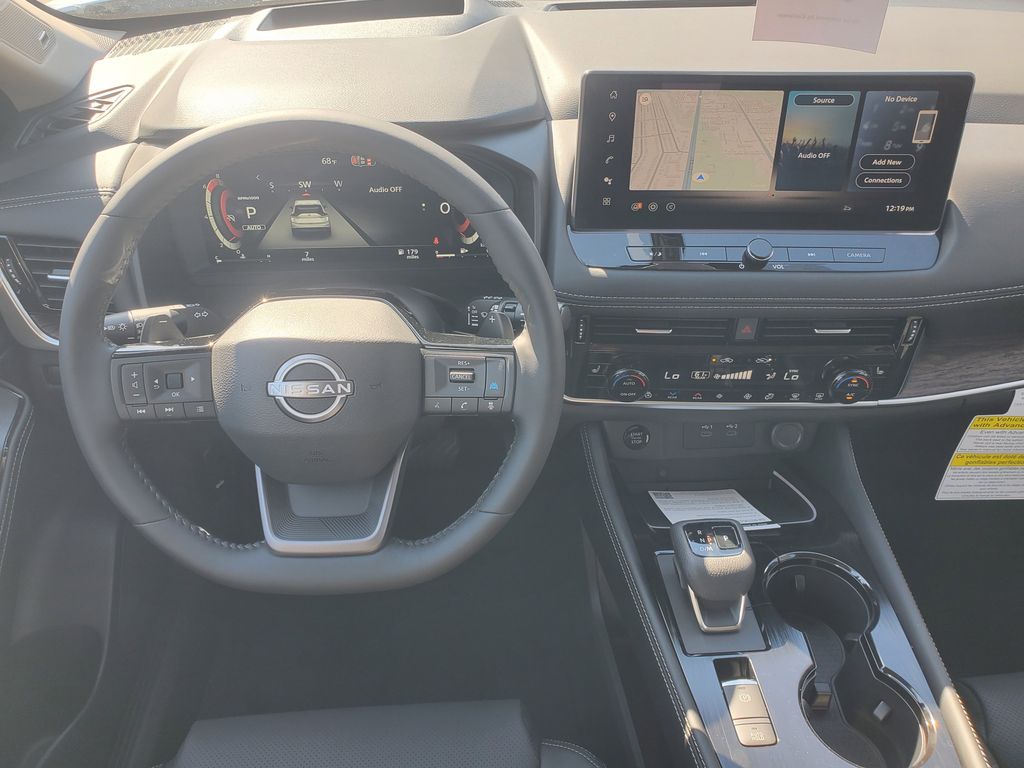 2026 Nissan Rogue Platinum Image 11 of 21