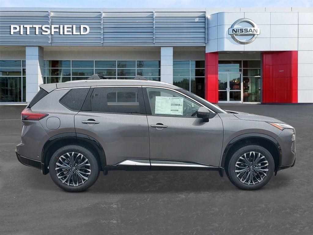 2026 Nissan Rogue Platinum Image 4 of 21