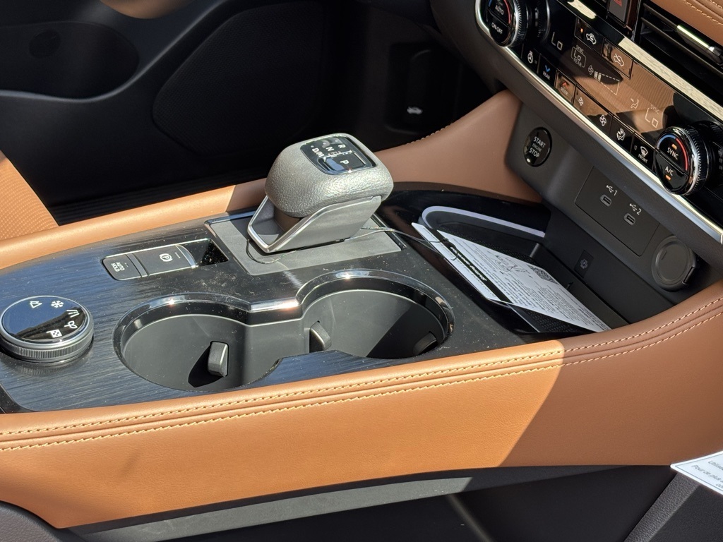 2026 Nissan Rogue Platinum Image 22 of 30