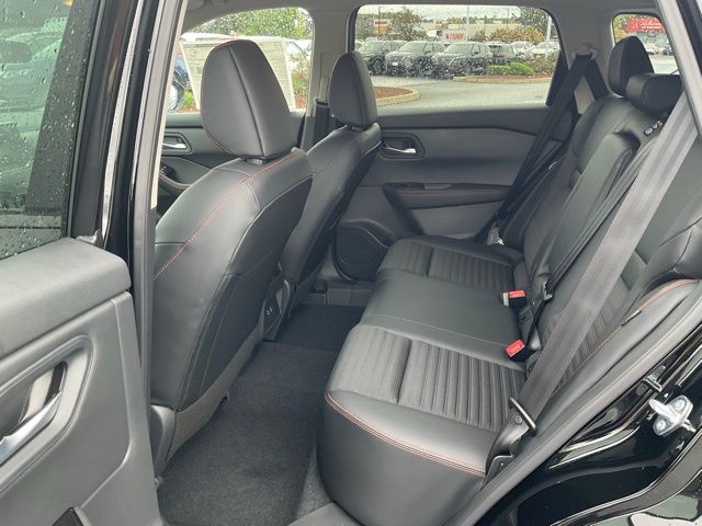 2026 Nissan Rogue Rock Creek Image 11 of 26