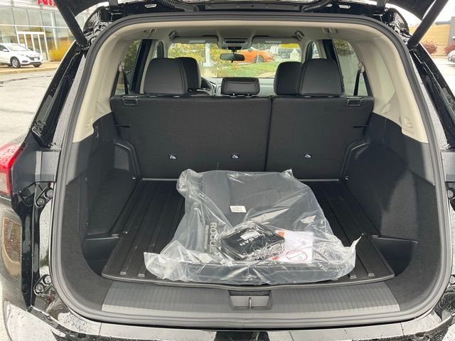 2026 Nissan Rogue Rock Creek Image 10 of 26