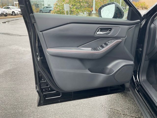 2026 Nissan Rogue Rock Creek Image 19 of 26