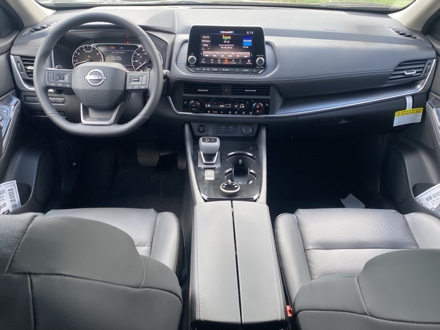 2026 Nissan Rogue SV Image 20 of 37