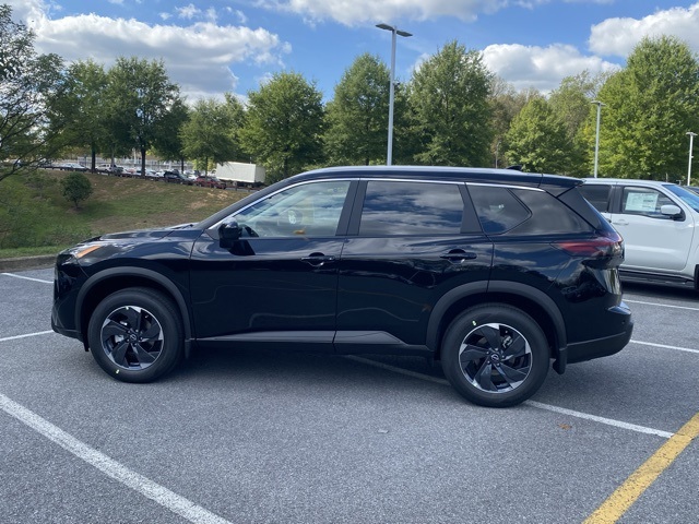 2026 Nissan Rogue SV Image 6 of 37
