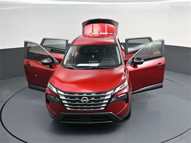 2026 Nissan Rogue S Image 7 of 45