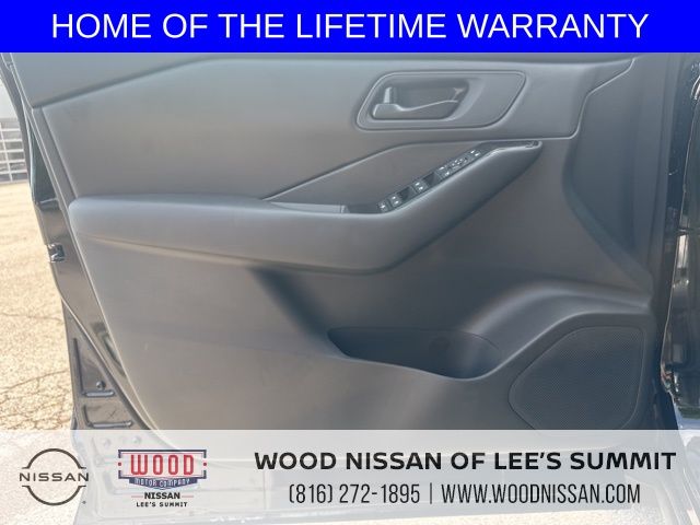 2026 Nissan Rogue S Image 35 of 38