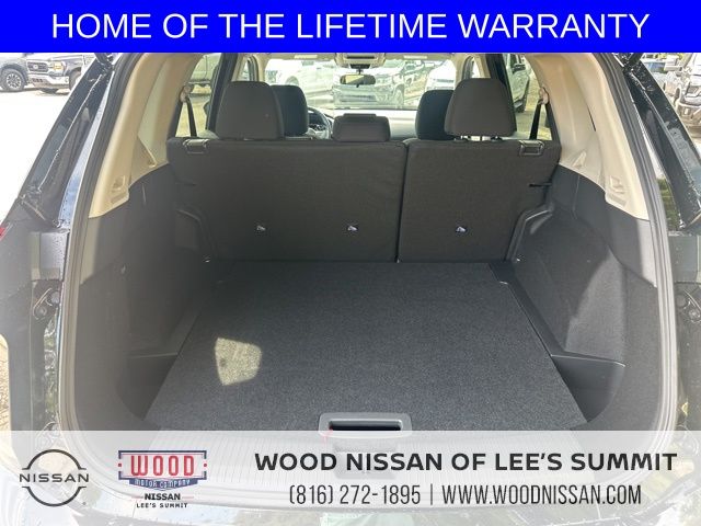 2026 Nissan Rogue S Image 9 of 38