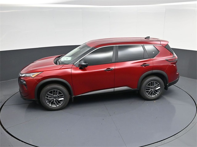 2026 Nissan Rogue S Image 2 of 45