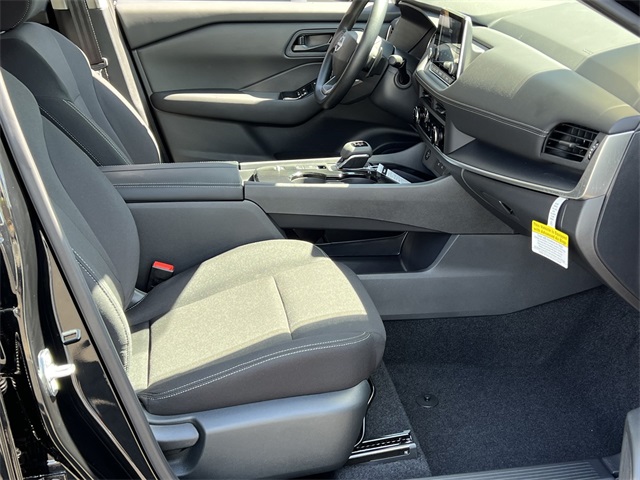 2026 Nissan Rogue S Image 15 of 27