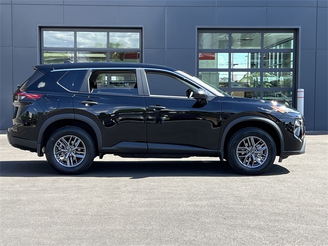 2026 Nissan Rogue S Image 4 of 27