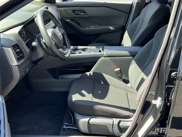 2026 Nissan Rogue S Image 14 of 27