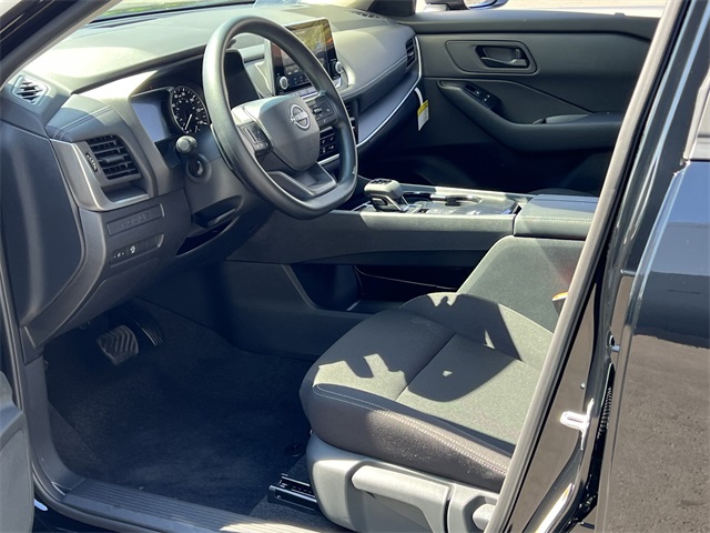 2026 Nissan Rogue S Image 25 of 27