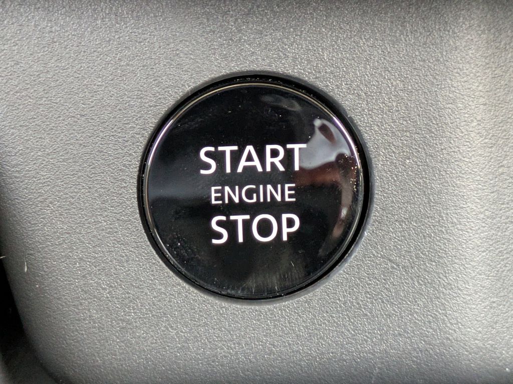 2026 Nissan Rogue S Image 16 of 27